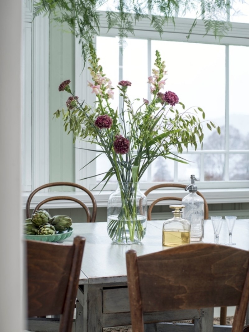 Picture of Carnation Garden - 7235