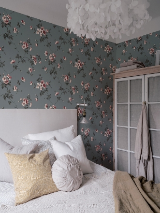 Picture of Kristina - 387-08