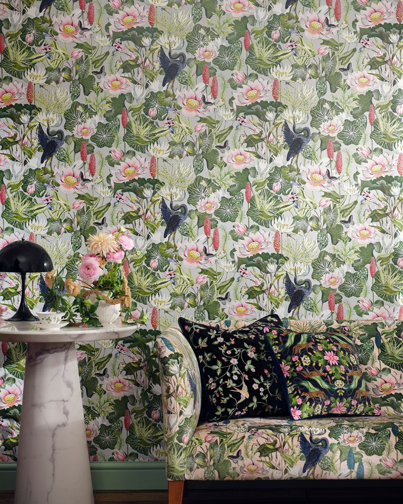 Picture of Waterlily Dove - W013702