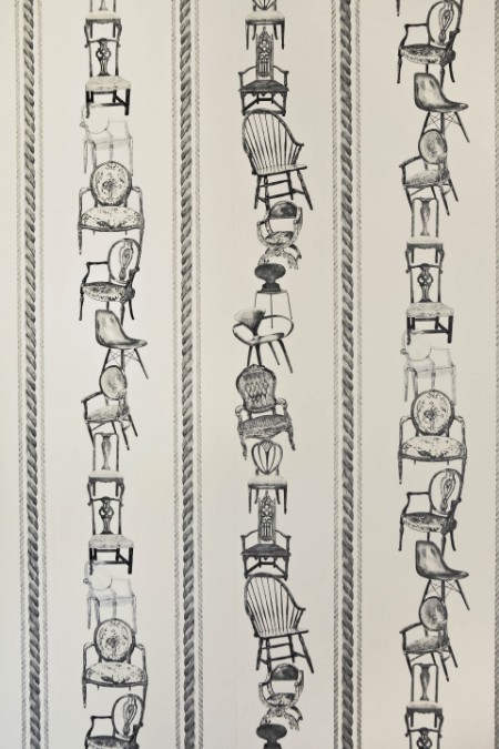 Image de Chairs - Black on Parchment - BG0500102