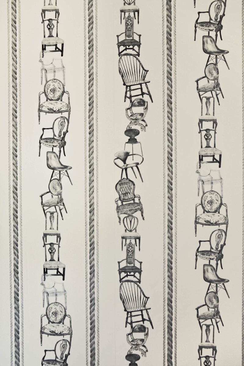 Afbeeldingen van Chairs - Black on Parchment - BG0500102