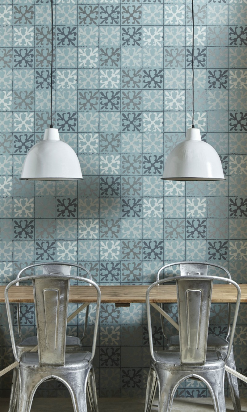 Image de Fleur de Lys Tile - Canteen Blue - BG1600201
