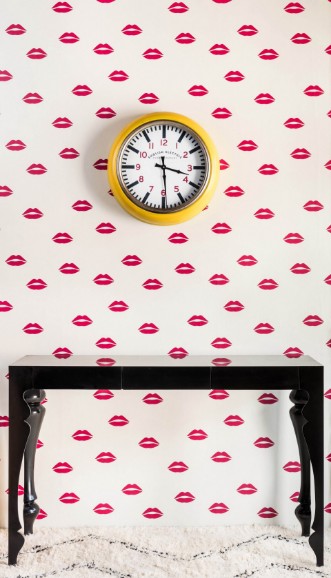 Picture of Tabitha Webb x Barneby Gates - Lips - Red On Crean - BG/TW02/02