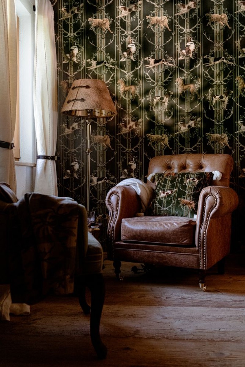 Picture of Mountain Dogs Peat Black - WP20673