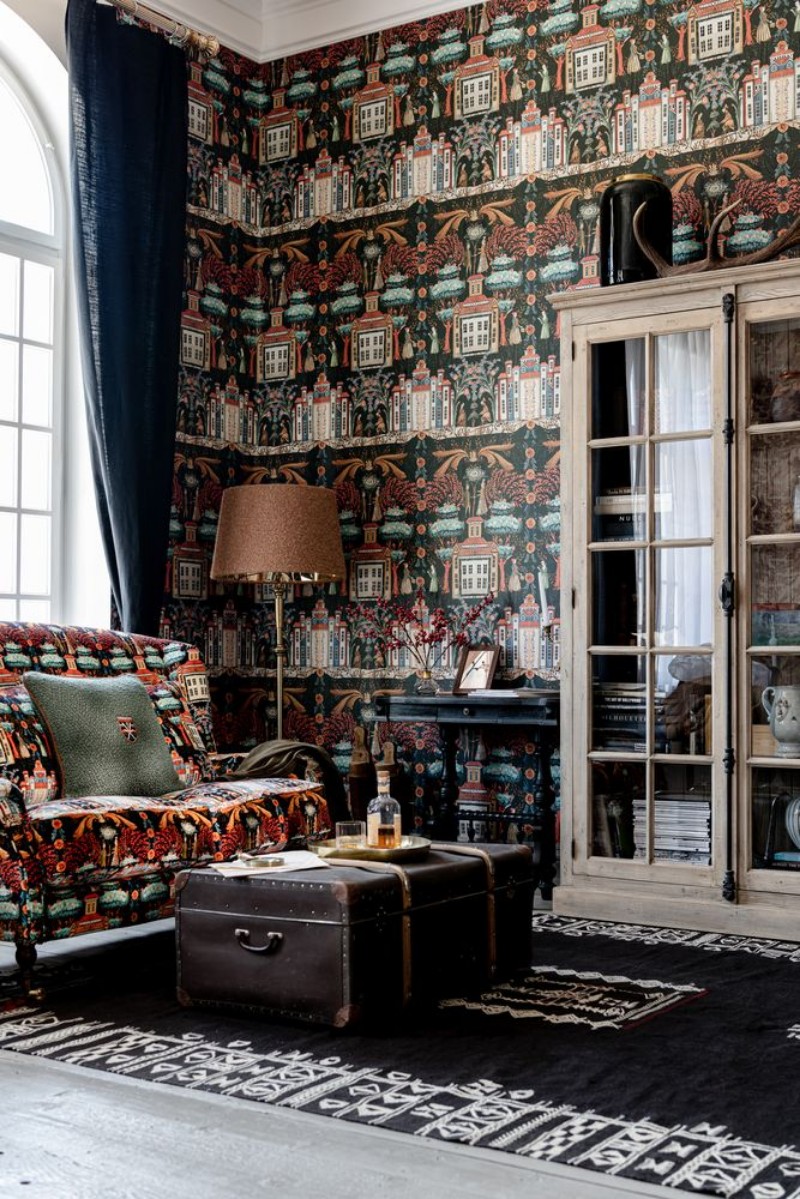 Picture of Tales Of Tyrol Peat Black - WP20685