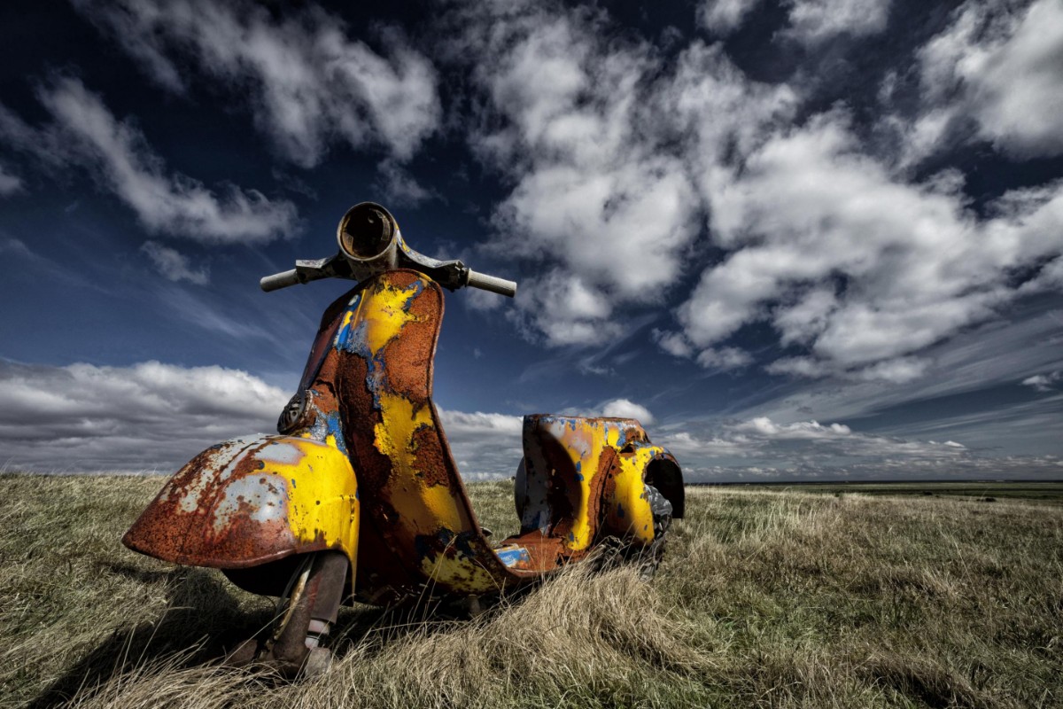 Bild von Yellow Scooter