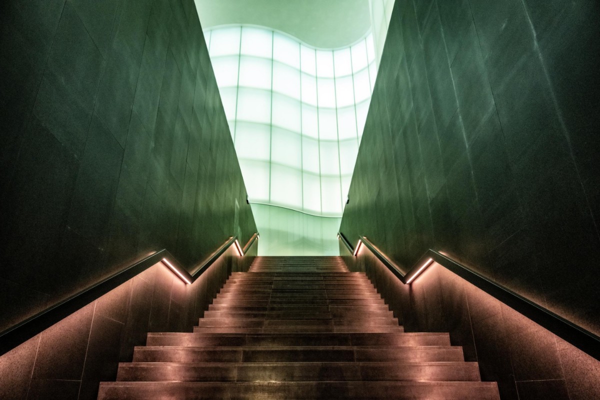 Immagine di Atrium stairs
