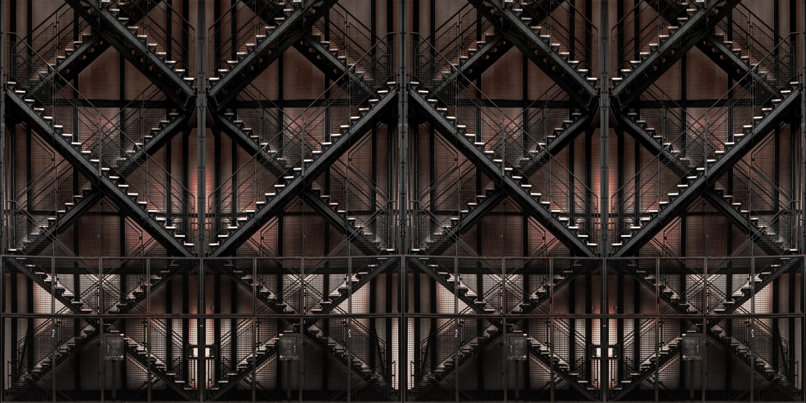 Снимка на Step by step and step