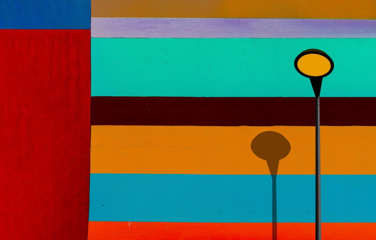 Slika Lamp and striped wall