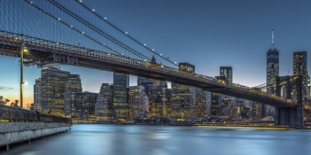 Ritratt ta’ New York - Blue Hour over Manhattan