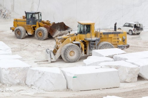 Loaders in Marble Quarry photowallpaper Scandiwall