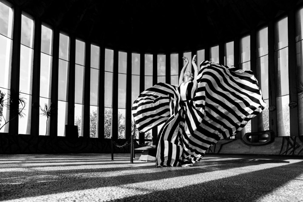 Picture of Colorless Beauty