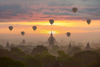 Bild von Tempel Touristen