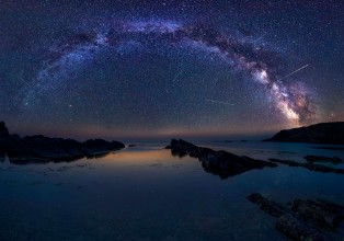 Picture of Perseids flow above the Black sea