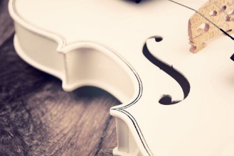 Obrazek Beautiful White Violin