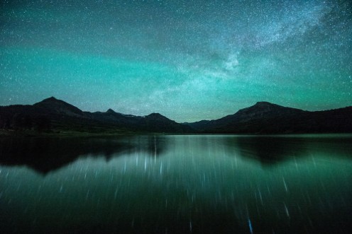 Milkyway reflection photowallpaper Scandiwall