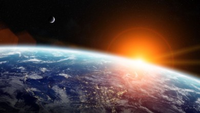 Pilt Sunrise over planet Earth in space