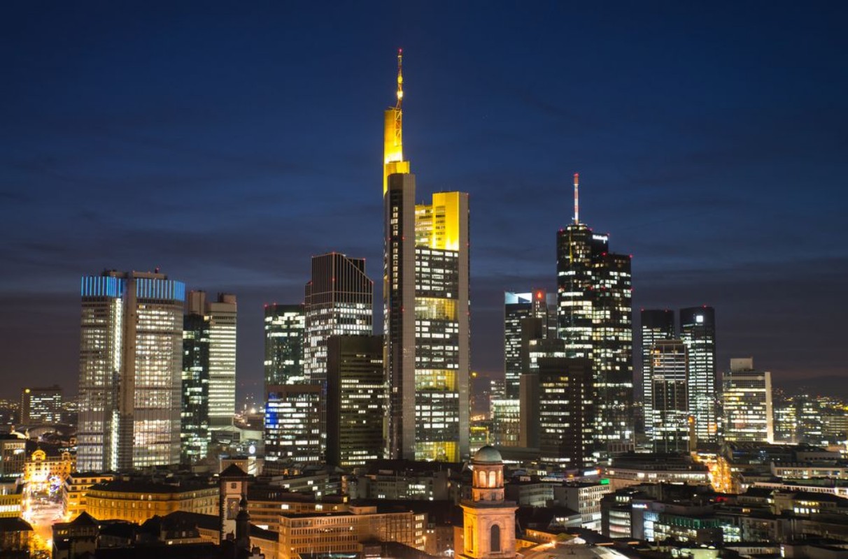 Picture of Skyline von Frankfurt am Abend