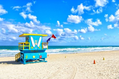 Afbeeldingen van Lifeguard house on beach