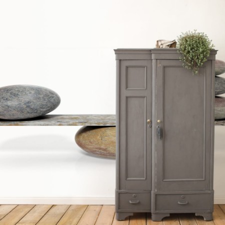 Afbeeldingen van 3D rendering of balancing stones on wooden plank isolated on white background