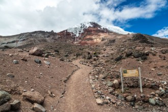 Image de The beautiful Chimborazo Volcano with a blue sky day in Ecuador South America