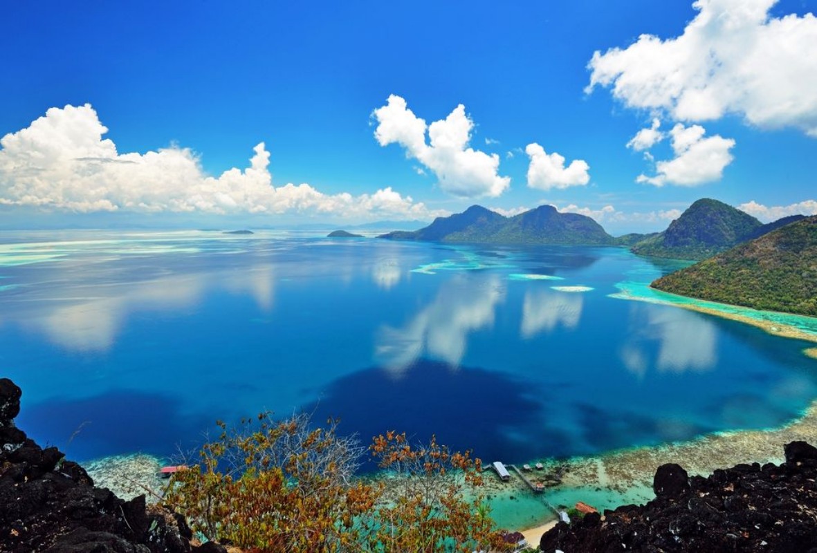 Picture of Malaysia Sabah Borneo Scenic View of Tun Sakaran Marine Park tropical island Bohey Dulang Semporna Sabah