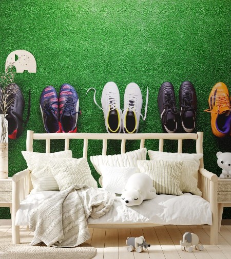 Afbeeldingen van Various cleats against green artificial turf studio shot