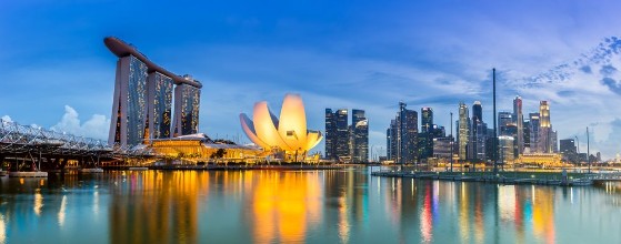 Image de Singapore Skyline and view of Marina Bay at Dusk