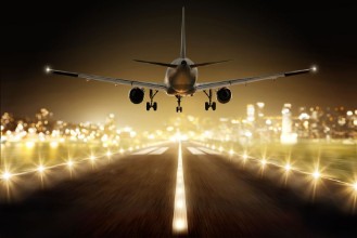 Bild von Flugzeug im Landeanflug