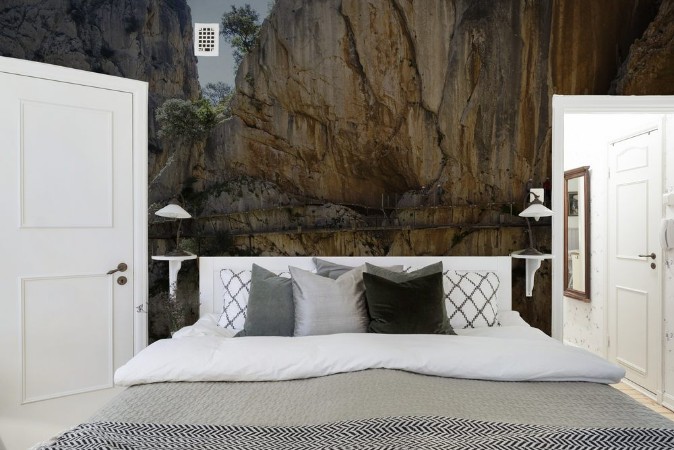 Picture of The Kings little pathway in Malaga Spain