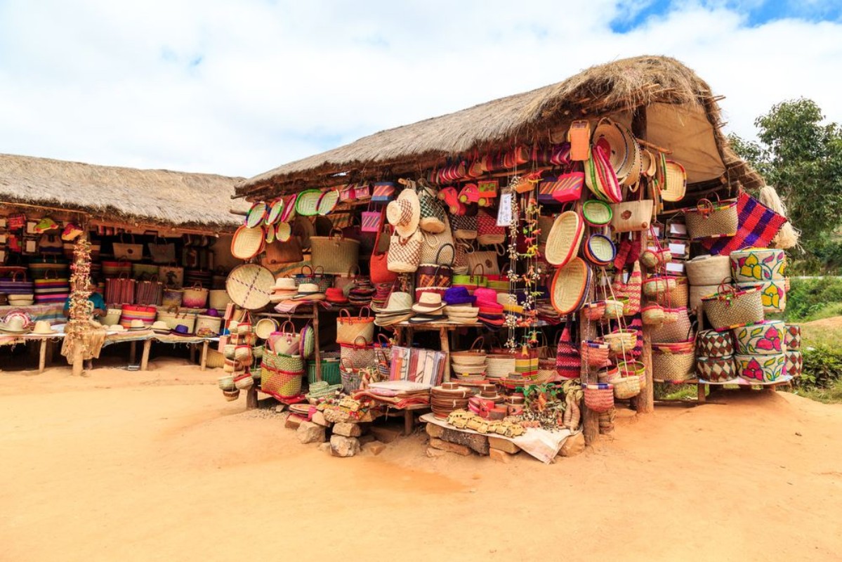 Picture of Souvenir shop along the road in Africa