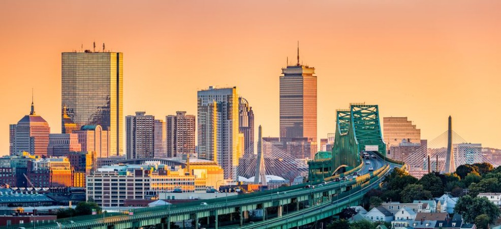 Bild på Tobin bridge Zakim bridge and Boston skyline panorama at sunset