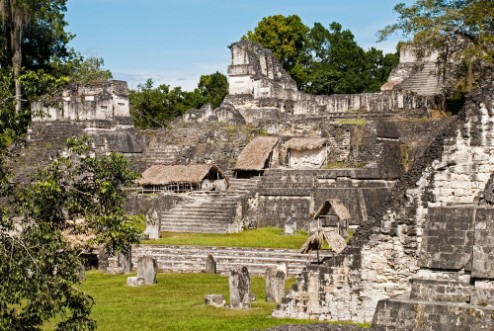 Picture of Maya acropolis in Tikal