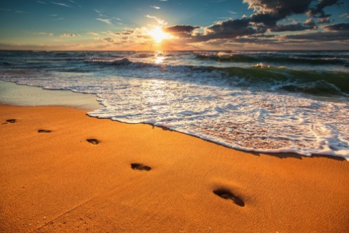 Picture of Soloppgang over havet