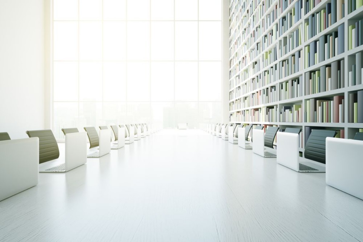 Image de White library table closeup