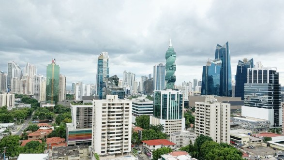Image de PANAMA CITY-PANAMA-DEC 8 2016 View of the modern skyline of Panama City with all its high rise towers in the heart of downtown