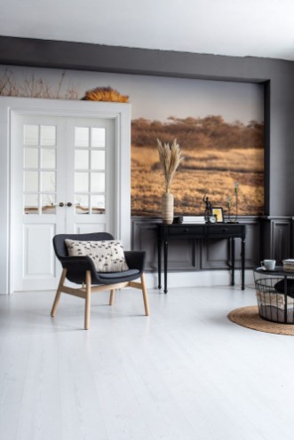 Afbeeldingen van Strong and confident lion on a hill