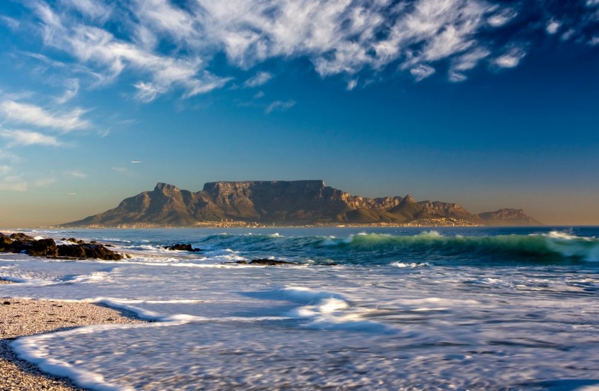 Bild på Scenic view of table mountain from blouberg cape town