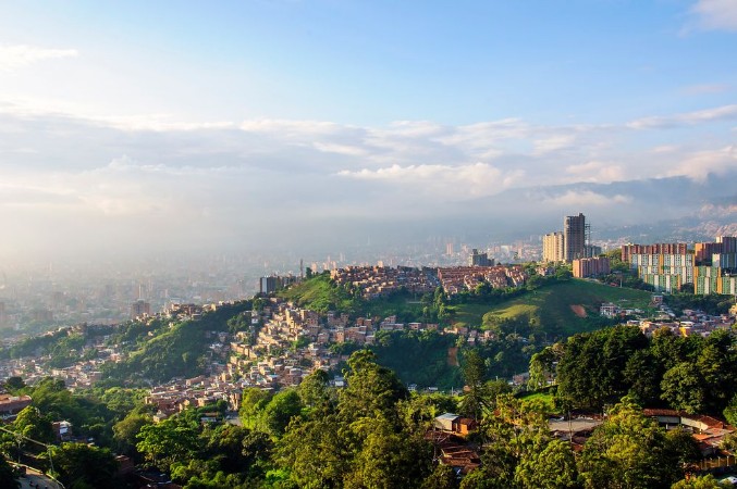 Kép Sun setting over Medellin in Colombia 