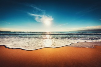 Immagine di Sunrise on the beach