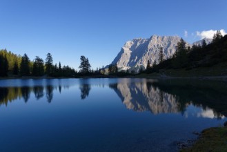 Slika Zugspitze Seebensee Spiegelung