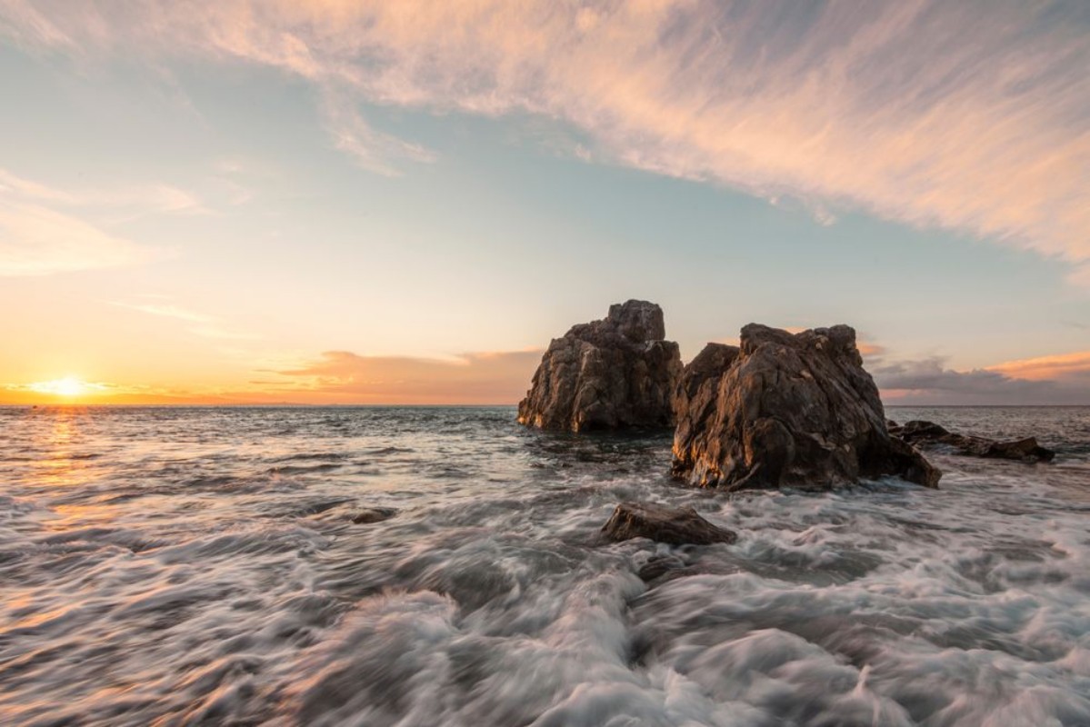 Bild på Sunset in Sicilian beach 
