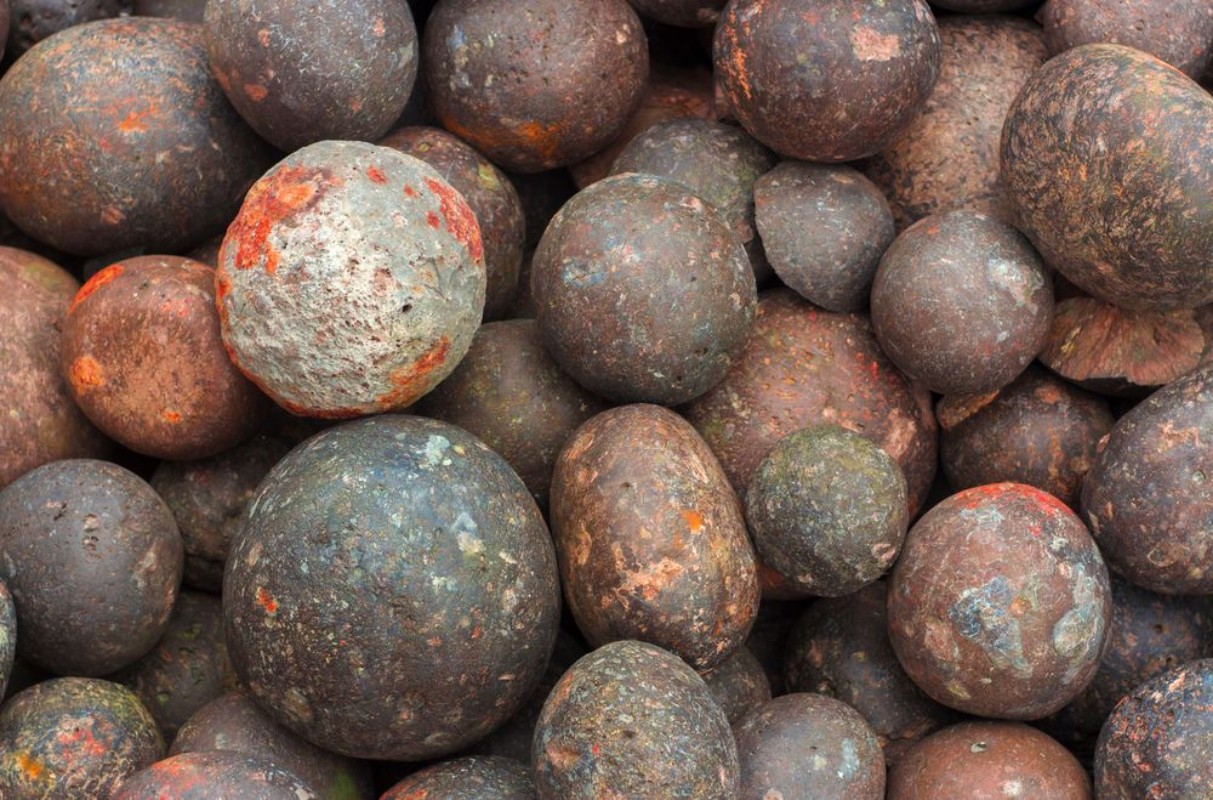 Picture of Fine natural stone mulch for landscaping texture