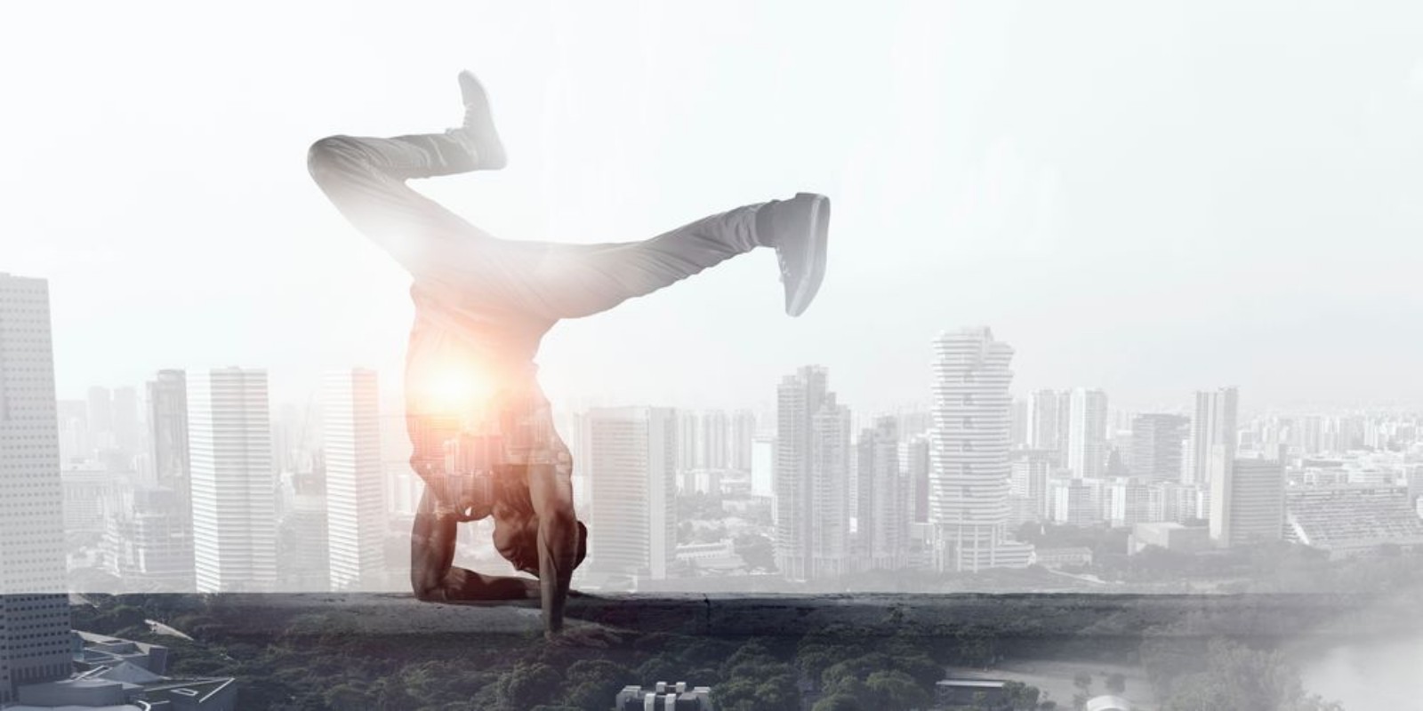 Afbeeldingen van B-boy performing some moves  Mixed media