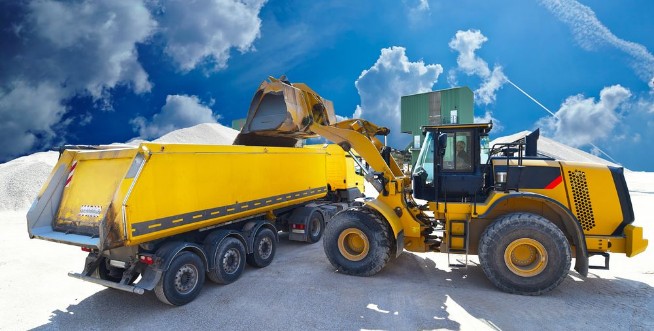 Picture of Verladung in einem Kieswerk - Radlader beldt LKW 