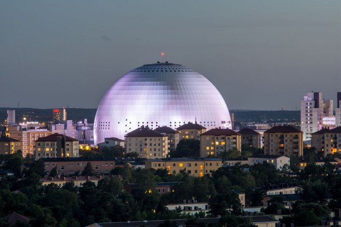 Picture of Globen en sommarnatt sett frn Hammarbybacken