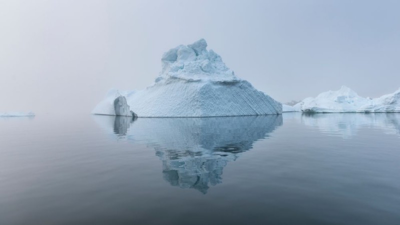 Obrázok z View of iceberg and glaciers from Greenlands Ilulissat coasts