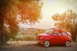 Picture of Vintage car and an amazing view