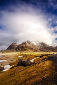 Image de Mountain winter landscape Lofoten Islands Norway