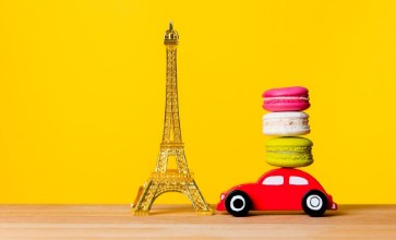 Image de Macaroons souvenir and toy